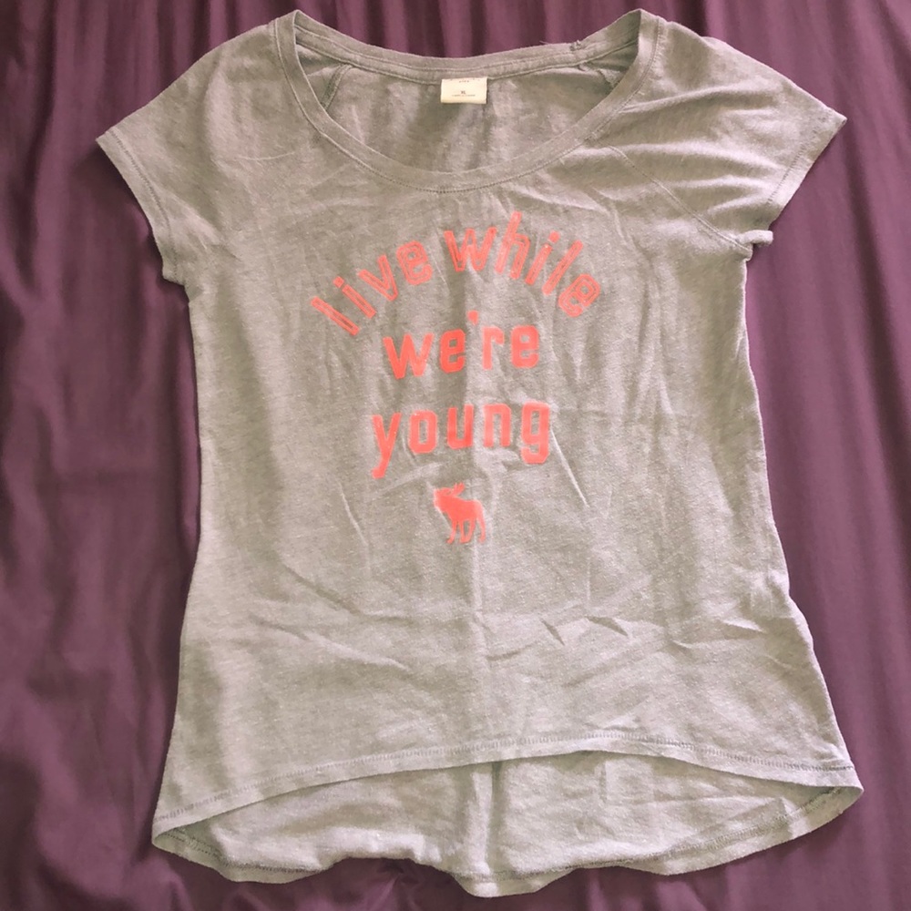 abercrombie kids gray short sleeve tee shirt